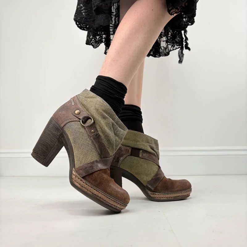 Diesel khaki leather buckle heeled boots