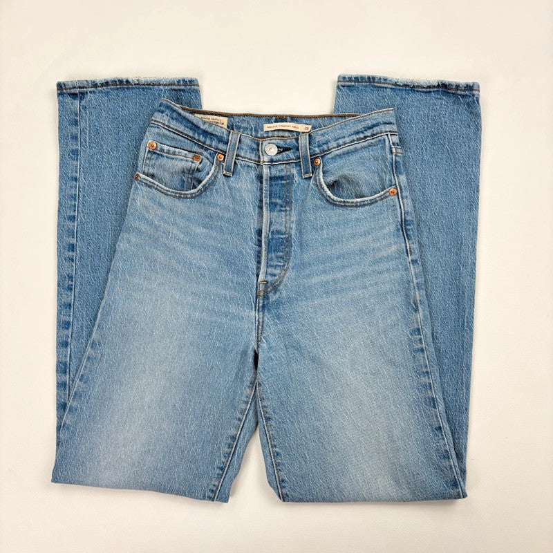 distressed wash stright leg levi's ribcage jeans