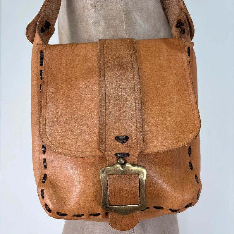 Tan cargo buckle western shoulder bag