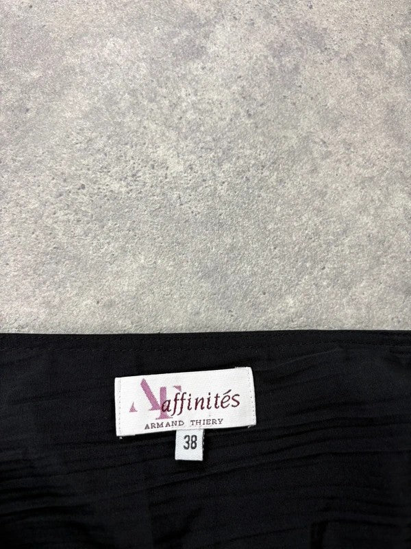 black crinkle flared pleated maxi skirt