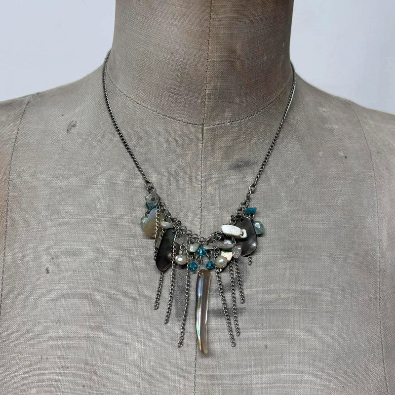 chain drape charm necklace