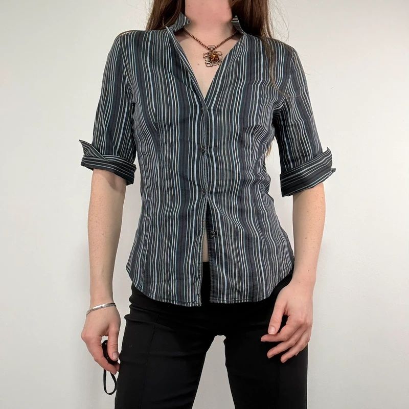 navy pinstripe fitted 3/4 length sleeve shirt