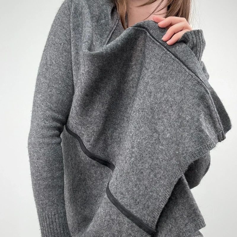 Asymmetric grey wool zip cardigan