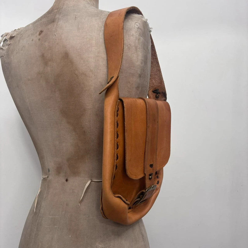 Tanned satchel leather shoulder bag
