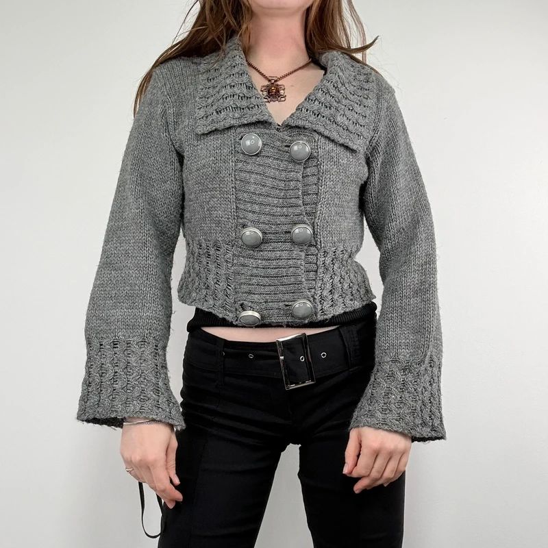 Grey cropped knitted cardigan