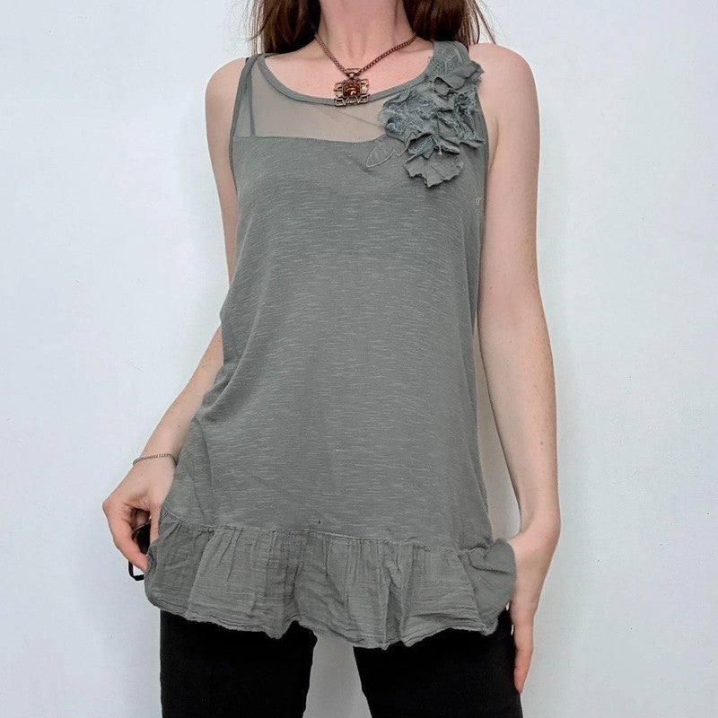 grey  pleated flared hem vest
