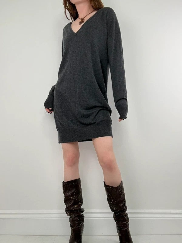 slouchy grey knitted off-the-shoulder v-neck long sleeve dress