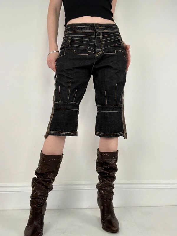 distressed black denim jorts capri pants