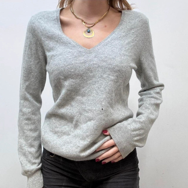 grey cashmere slouchy v-neck jumper