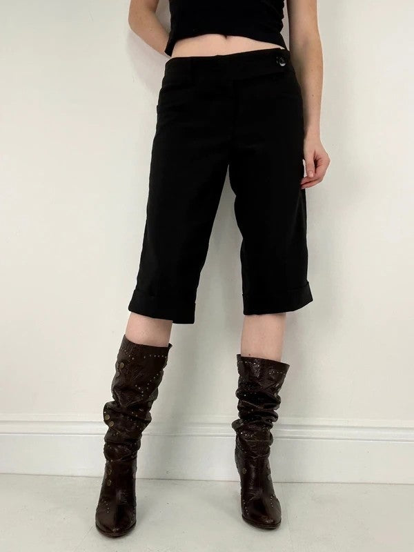 black cropped capri pants