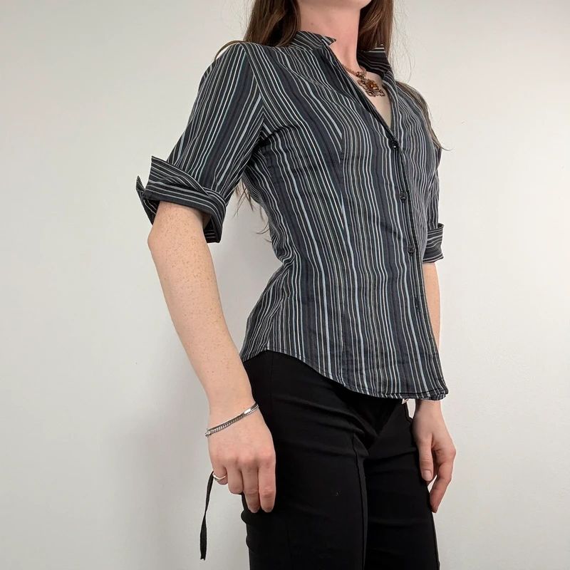 navy pinstripe fitted 3/4 length sleeve shirt