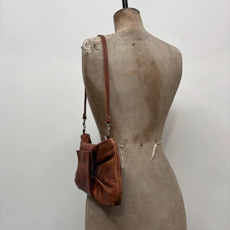brown leather bow shoulder bag