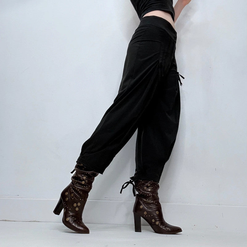 La mode Black low rise puff pleated trousers