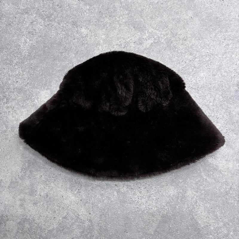 Oversized brown fur bucket hat