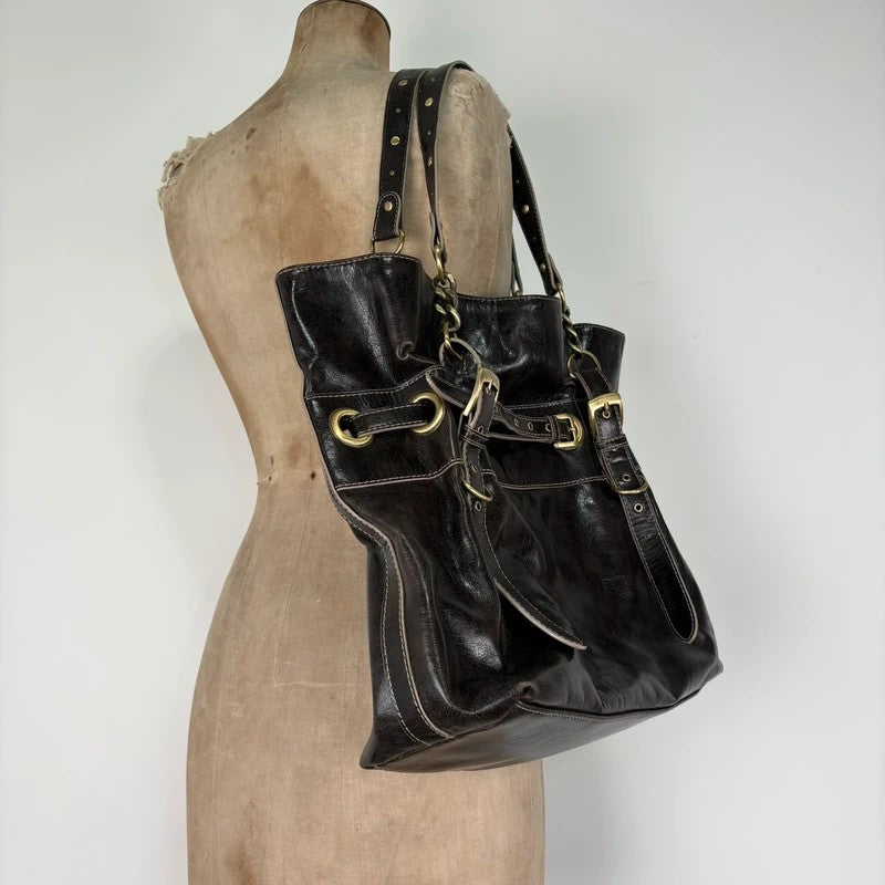Chunky brown buckle chain shoulder bag