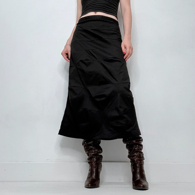 black structured archival flared skirt