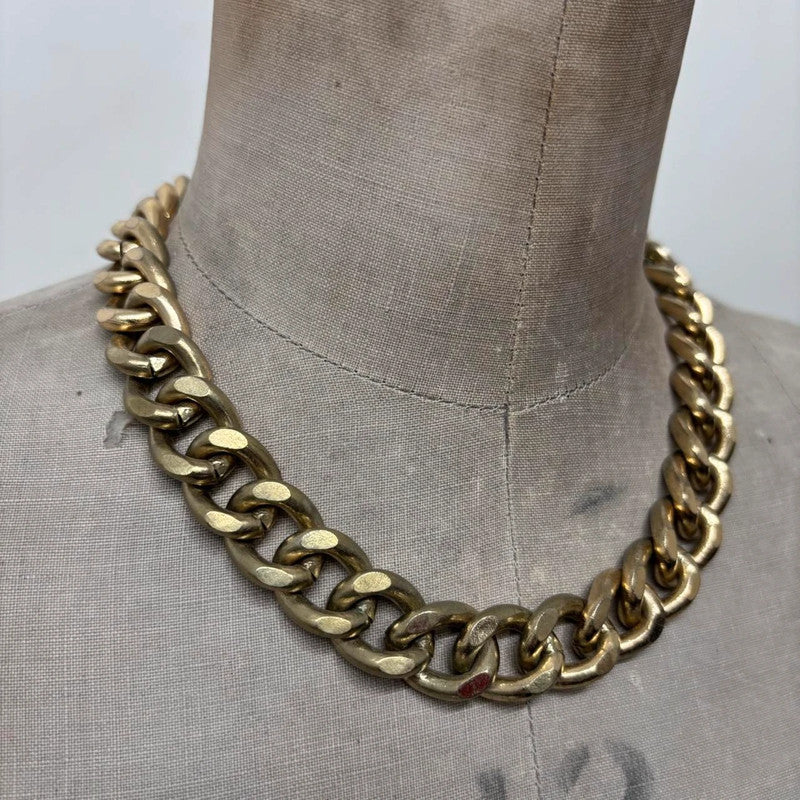 chunky oversized gold chain necklace