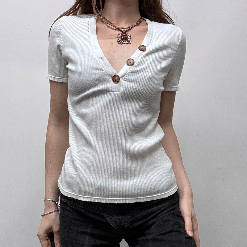 white ribbed sezane t-shirt