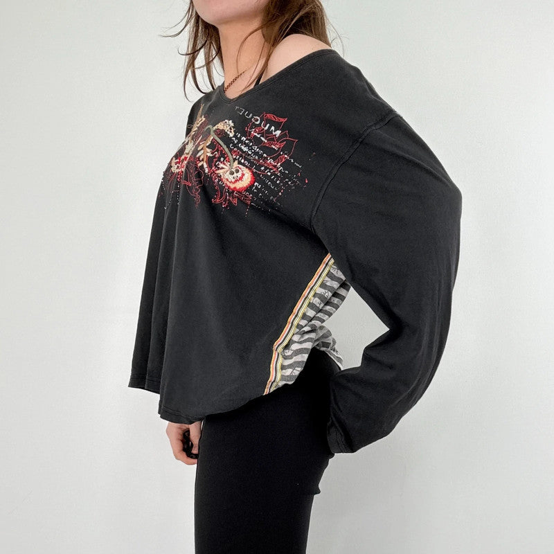 Black slouchy graphic grunge top