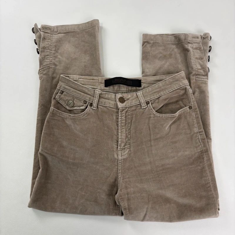 Napoleon cropped tan capri pants