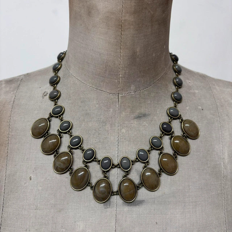 brown resin chain chandiler necklace