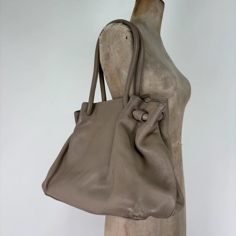 Beige vintage leather chunky handbag