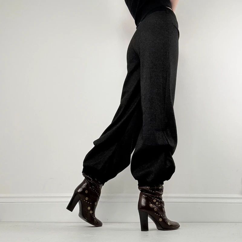 Grey Cop Copine structured pleated