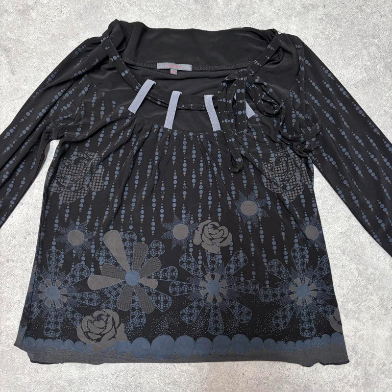 black grunge printed top