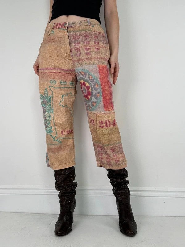 Printed abstract summer textured capri trousers