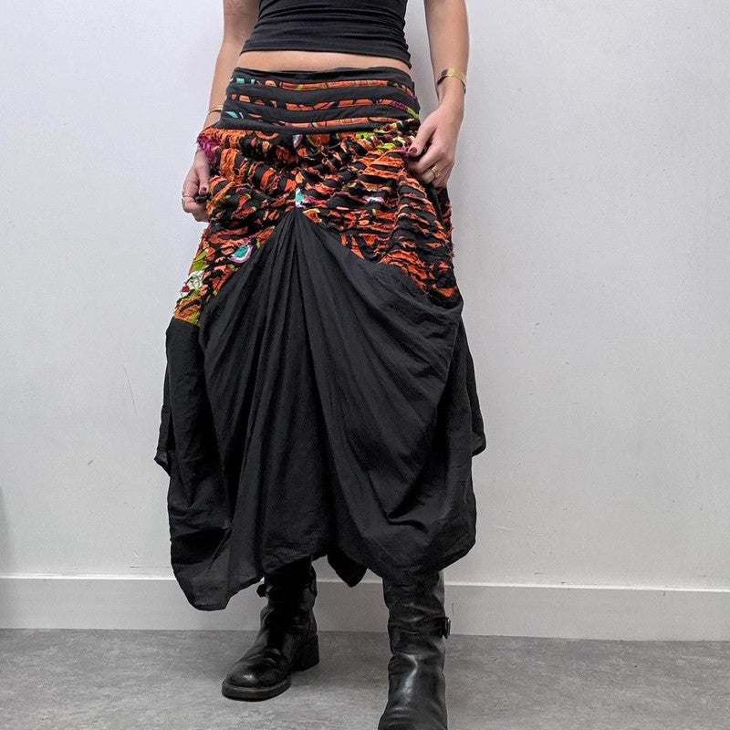 graphic grunge printed balloon skirt