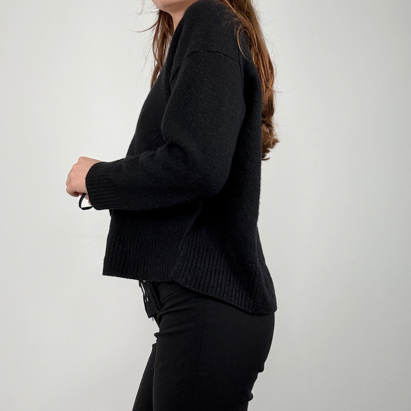 black wool knitted cropped jumper