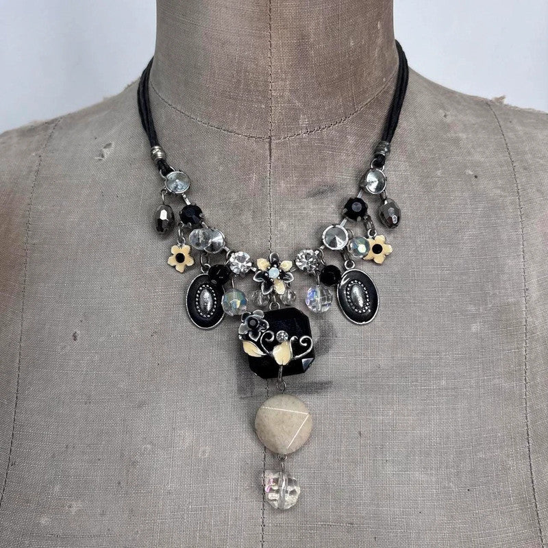 boho flower draped necklace