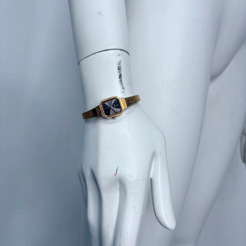 vintage gold pulsar watch