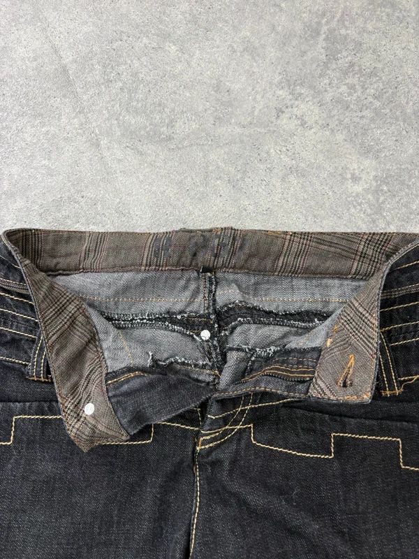 distressed black denim jorts capri pants