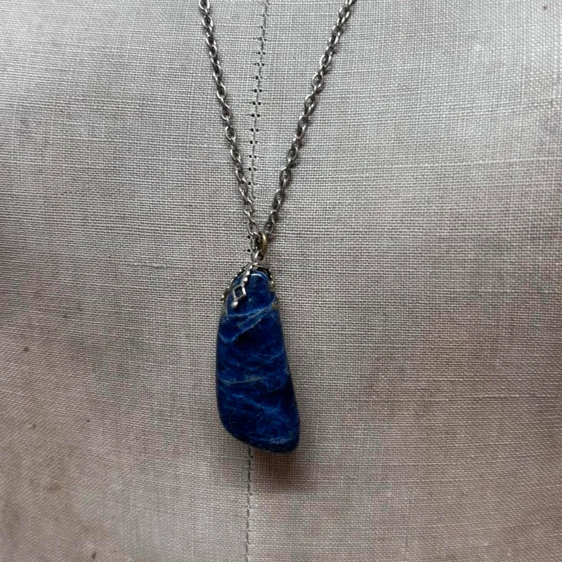 Blue gem crystal necklace