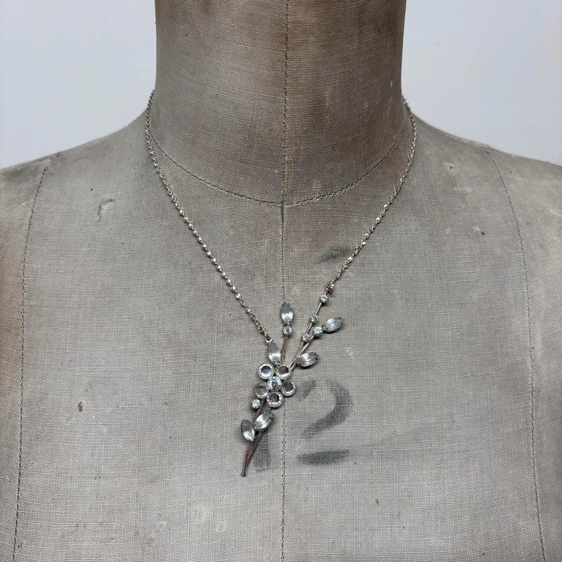 Regency fairy flower necklace