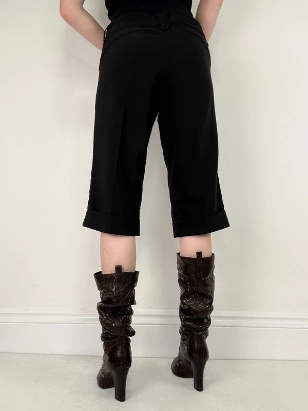 black cropped capri pants