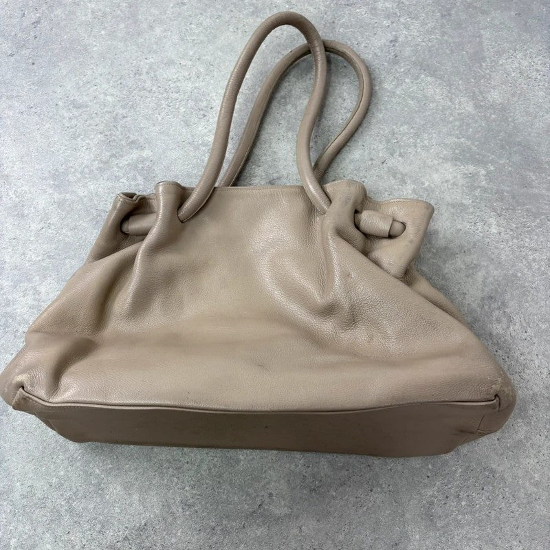 Beige vintage leather chunky handbag