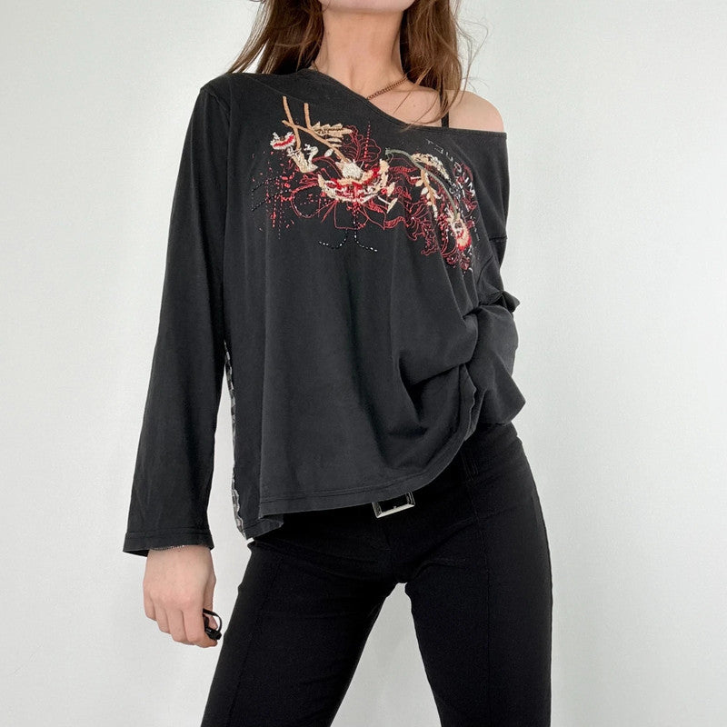 Black slouchy graphic grunge top