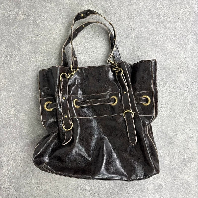 Chunky brown buckle chain shoulder bag