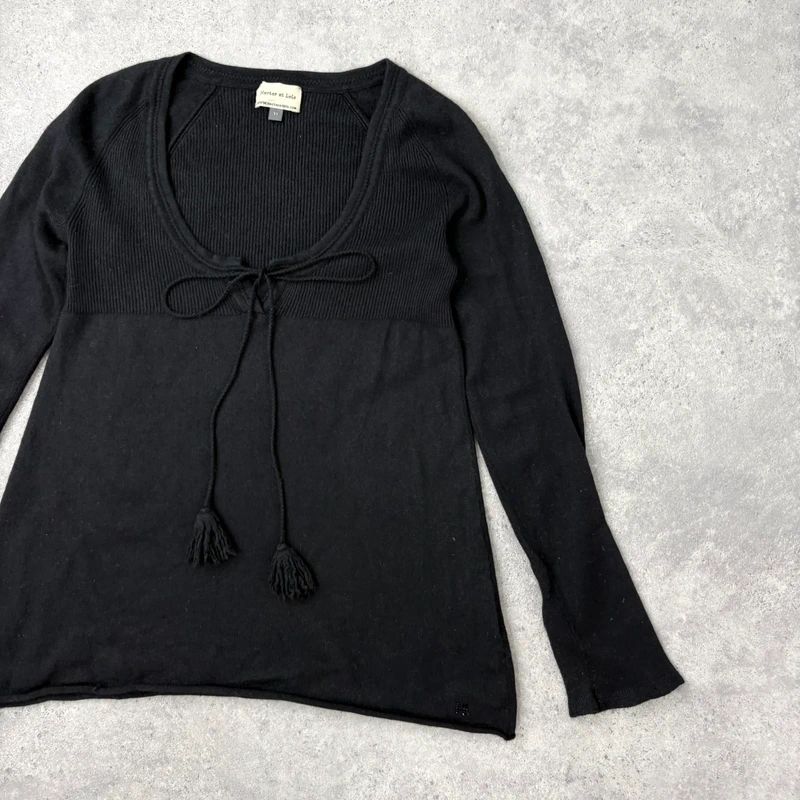 black flared cashmere silk blend long sleeve top