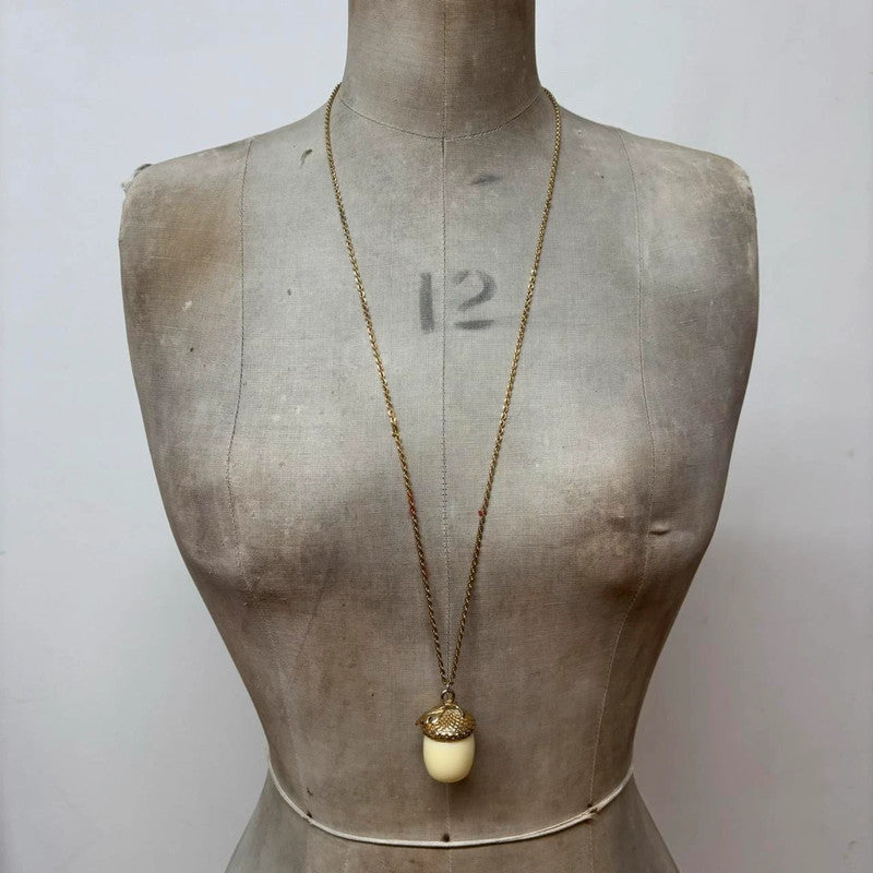 gold chunky charm necklace