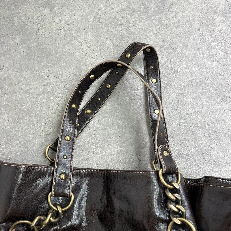 Chunky brown buckle chain shoulder bag