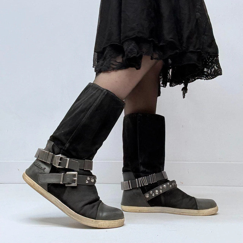 buckle black grunge studded boots