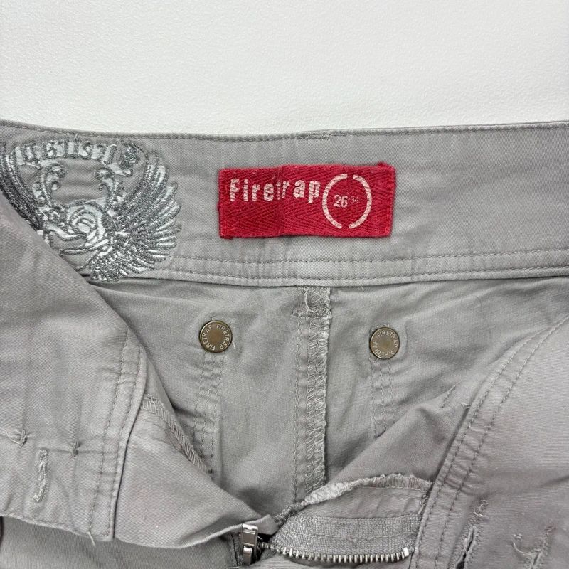 cropped khaki capri trousers