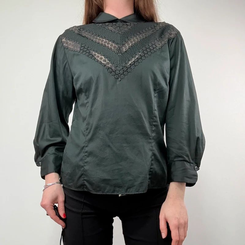 Black Lace puff antique Blouse