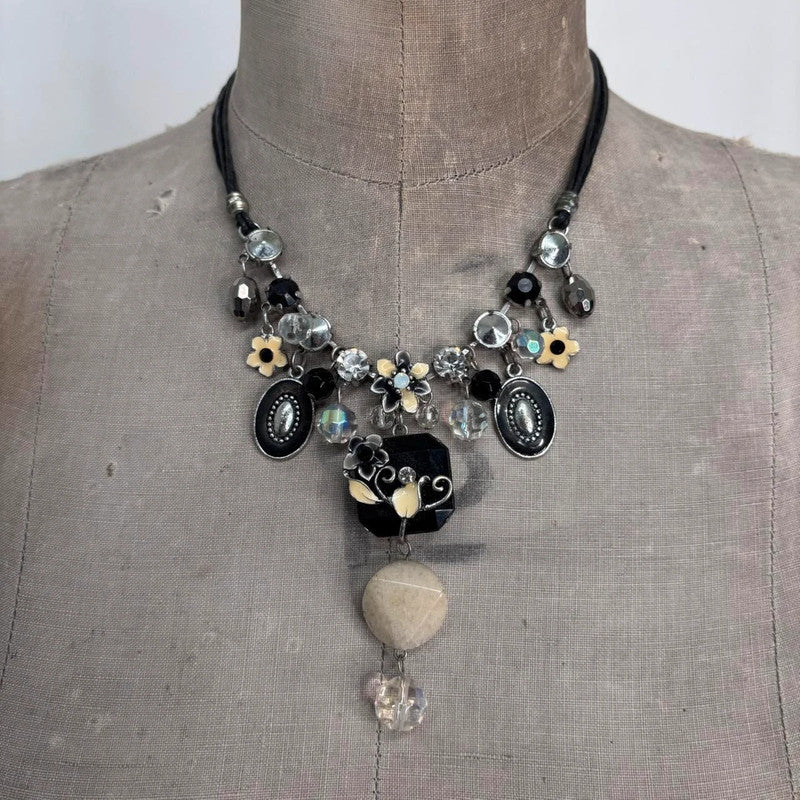 boho flower draped necklace
