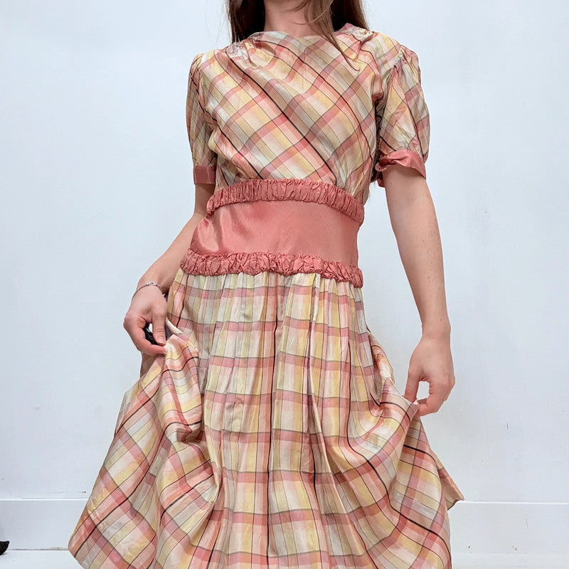 Antique preppy pink checked fitted flared pleated dress