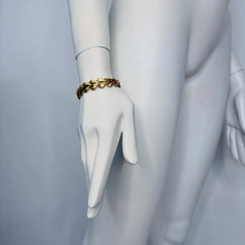Gold baroque link Bracelet