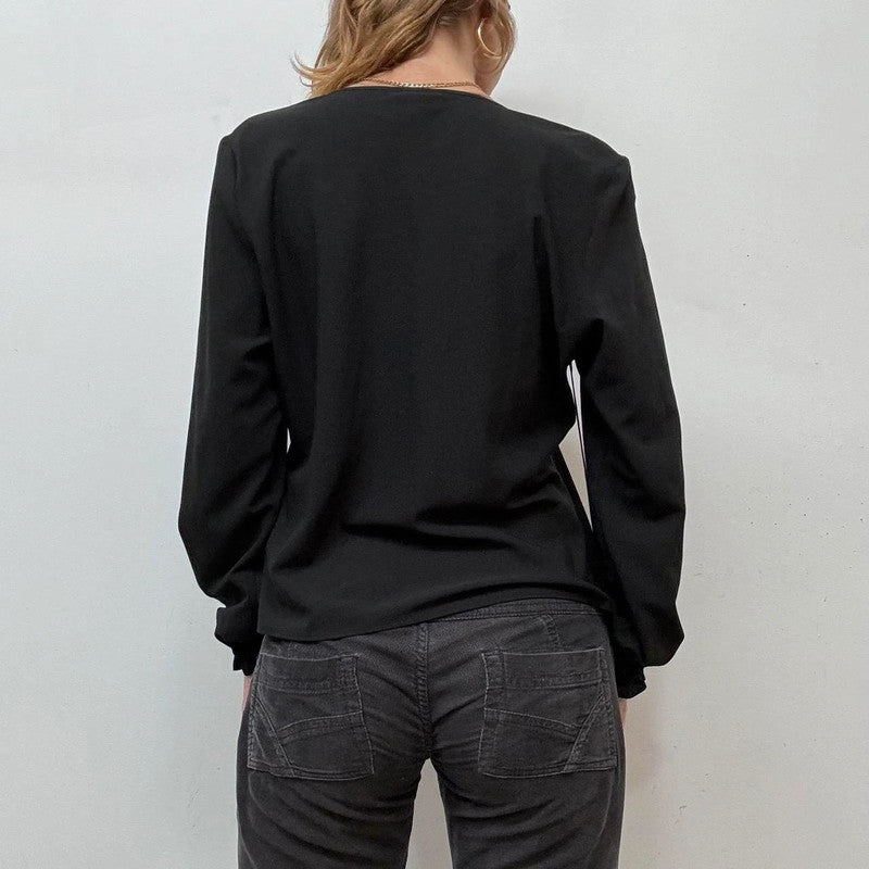 black puff balloon shirt